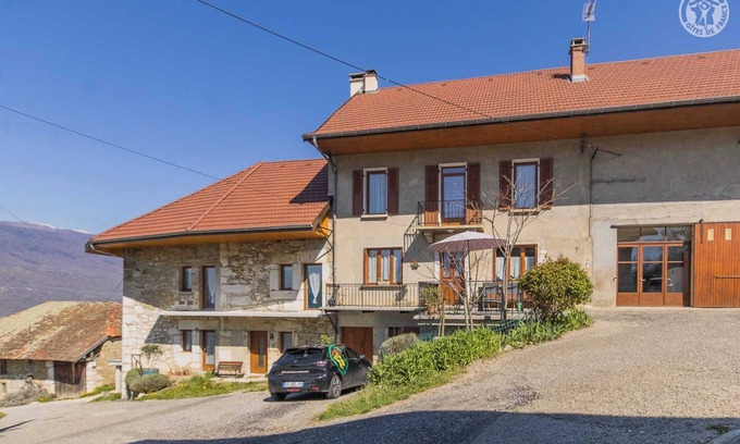 Ruffieux House | Gite de la Roche - Family-Friendly Getaway with Lake Views
