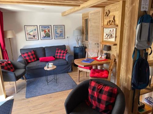 Xonrupt-Longemer Apartment | Experience Oceanfront Bliss at Gite de Montagne "Calluna"