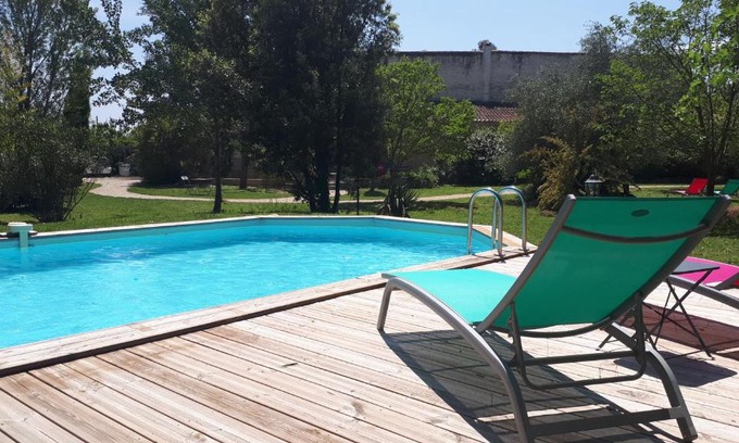 Loriol-du-Comtat House | Oceanfront Gite Dentelles with Pool & High Guest Rating