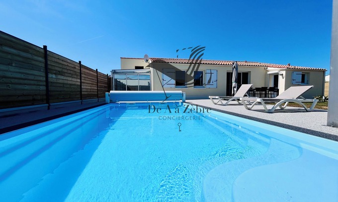 Bourcefranc-le-Chapus House | Relax at House by Ile d'Oléron with Inviting Pool Access