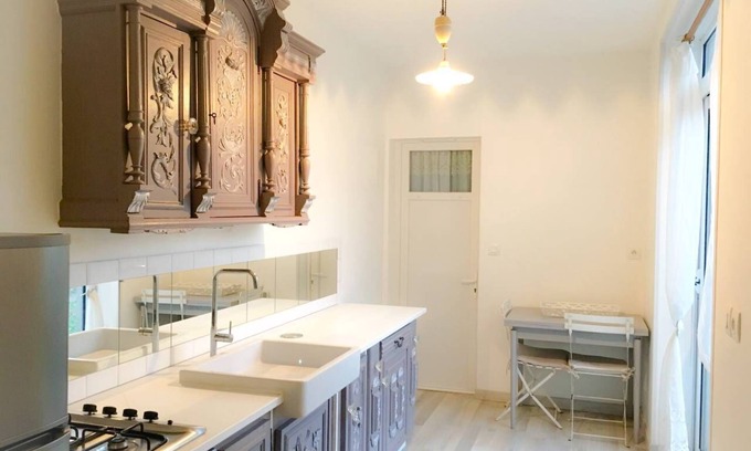 Saint-Pierre-des-Corps House | Quiet Gite with Garden, Ocean View & Top Guest Rating 9.6