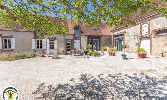 Allemant House | Gite Du Grand Val 2 - ALLEMANT