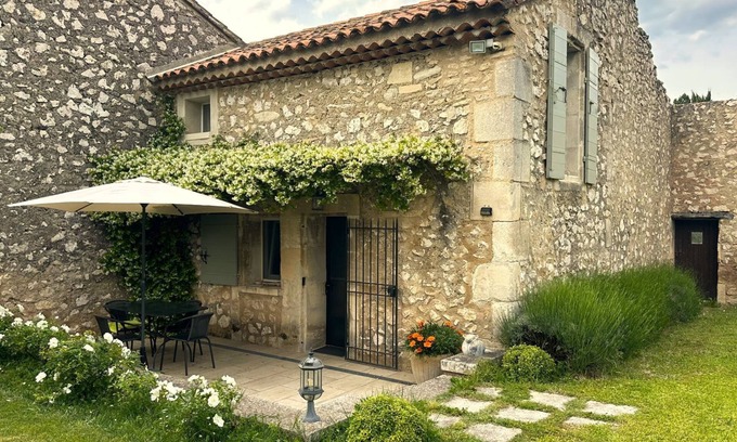 Eygalieres Other | Unforgettable Gite du Mas: Spa and Family-Friendly Retreat