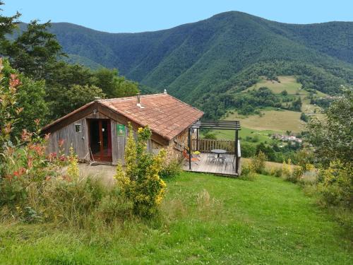 Riverenert Ski Chalet | Oceanfront Gite du pic vert: Rated 10/10 by Guests