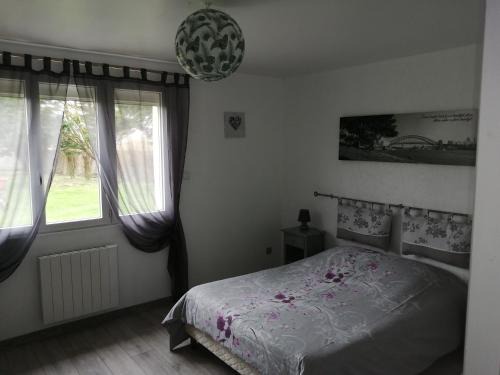 Cayeux-sur-Mer Apartment | Tranquil Gite with Ocean Views & Pet-Friendly Comfort