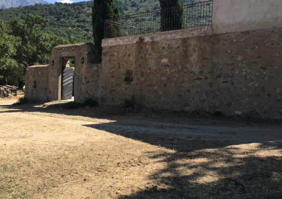 Avapessa House | Indulge at Gite Fabuleux Saint Michel - 10/10 Guest Rated