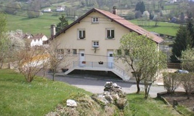 Cornimont House | gite FOR 16 PERS with BABYFOOT & PING PONG