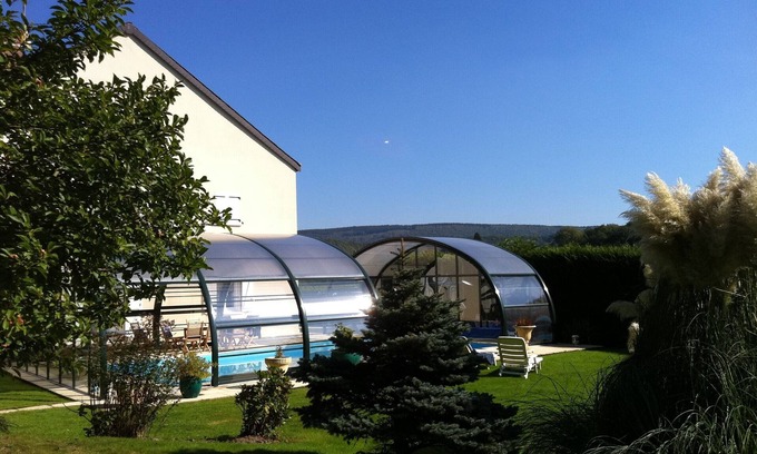 Vallees et Plateau d'Ardenne Cottage | Ideal Gite for 4/6 in Ardennes with Pool and Scenic Views