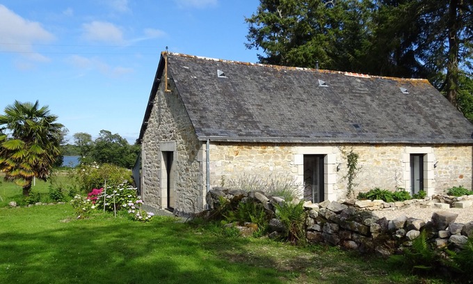 Plomelin Cottage | Oceanfront Gite Glaz at Domaine de Kerdour - 10/10 Rating