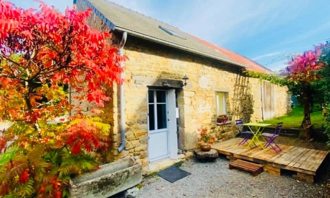 Vieux-Viel House | Charming Gite Grange Breton Near Mont-Saint-Michel