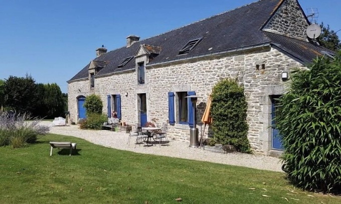 Berric Apartment | Explore Breton Longères: Family & Pet-Friendly Retreat