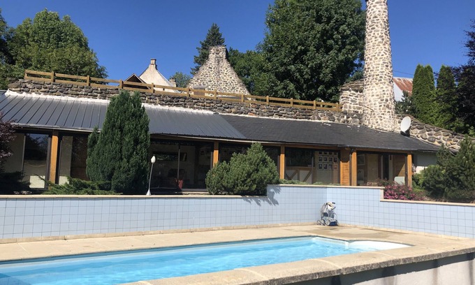 Saint-Alyre-es-Montagne House | Mountain Retreat with Pool & Scenic Hiking Trails