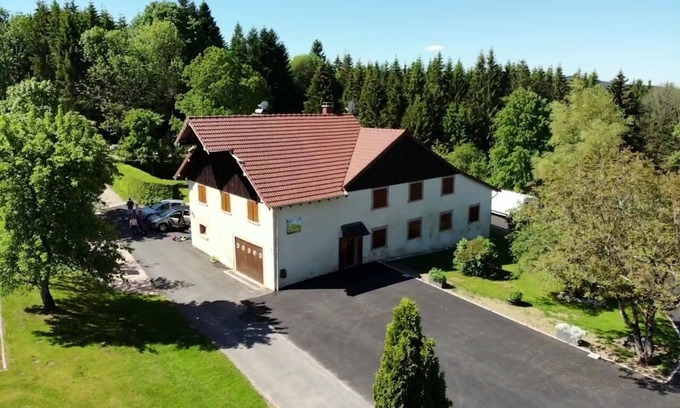 Arrentes-de-Corcieux Apartment | Tranquil Gite in Renovated Farmhouse with Lake Views