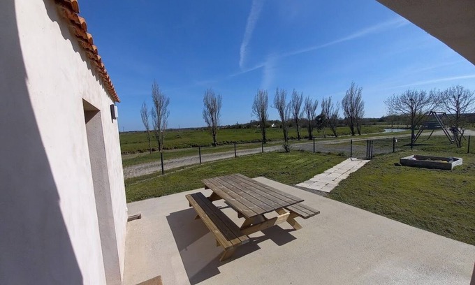 Saint-Gervais Cottage | Idyllic Gîte in the Heart of Breton Marshes - 10/10 Rated