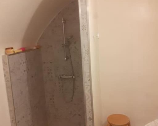 Allegre Les Fumades House | Welcoming Gite Indépendant: Ideal for Families