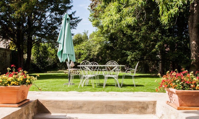 Arbonne-la-Foret House | Gîte Isatis "Côté Groupes" / On the edge of the forest in a charming village