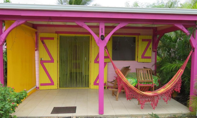 Le Moule Apartment | Oceanfront Gite KAZ A LILINE with Pool & Child-Friendly Fun