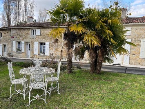Taillant House | Pet-Friendly Gîte La Baragane: Family and Accessible Stay