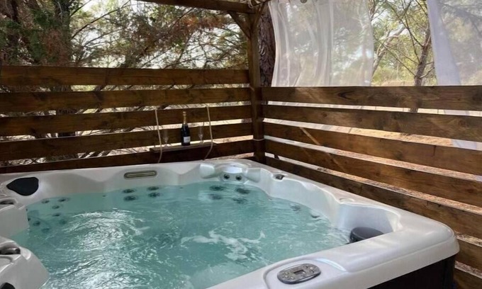 Montady House | Experience Gite la Canague Neuve: Ocean View & Spa Resort