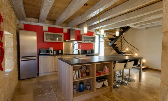 La Cassagne Cottage | Gite La Cassagne: Family-Friendly Retreat with Private Pool