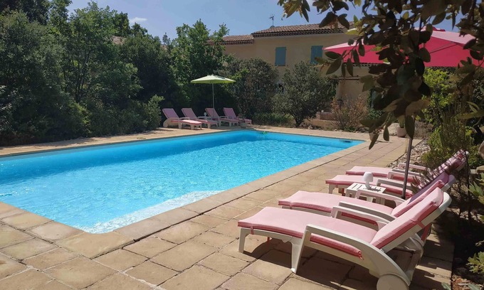 Regusse Cottage | Gîte la lavande: Relax by the Pool Near Basses Gorges