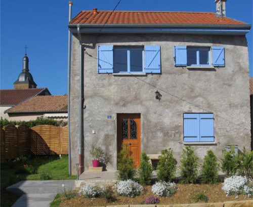 Senon House | Pet-Friendly Retreat at Gite la Ruche with Family Amenities