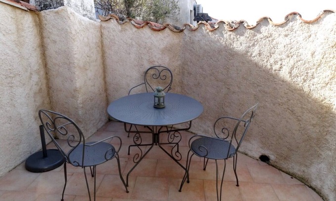 Tourtour House | Gite Le Fournil: Guest Rated 10/10 with Lake Views