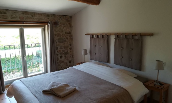 Chantemerle-les-Grignan House | Serene Gite le Gré with Pool and Ocean View Amenities