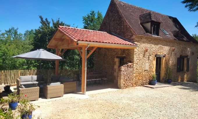 Saint-Germain-de-Belves House | GITE "LES CHEVREUILS" IN THE HEART OF PERIGORD NOIR