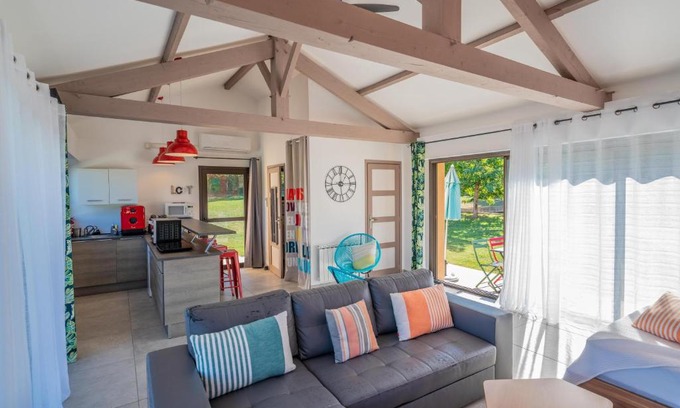 Siorac-en-Perigord House | Inviting Gite Le Loft at Domaine Benester with Pool Access