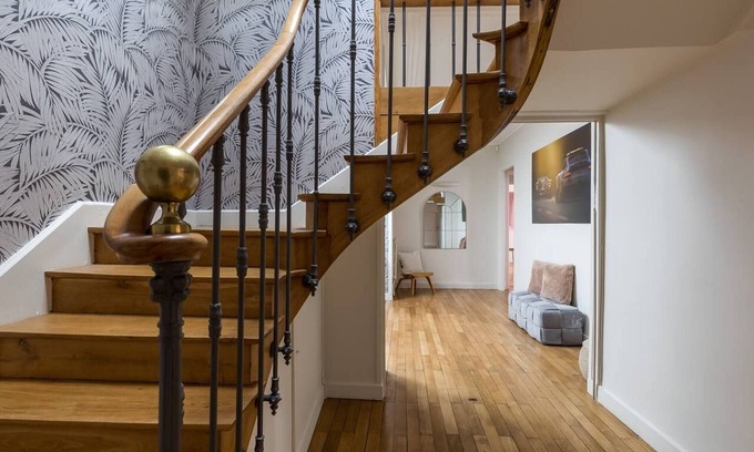 Flore Cottage | Spacious Gite Le Mans with Spa and Family-Friendly Amenities