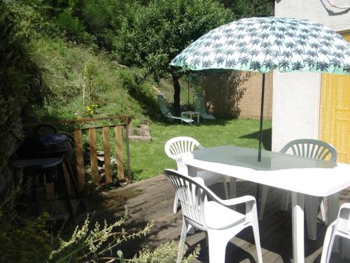Saint-Andre-Capceze Apartment | Discover Gite Le Maty: Pet and Child-Friendly Retreat