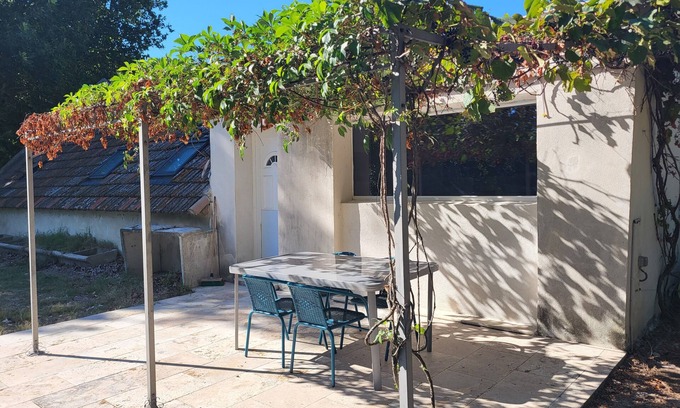 Arles House | Relaxing Le Mazet Gite with Spa - Rated 9.8/10