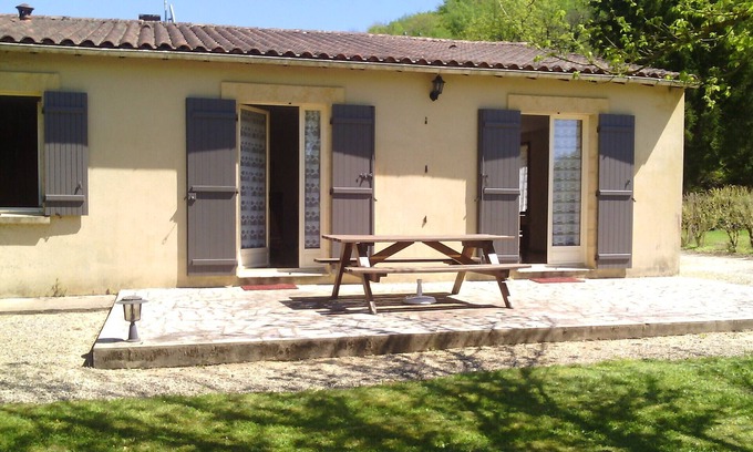 Saint-Andre-dAllas House | Gite le Petit-Beyssac: Family-Friendly Retreat with Kitchen