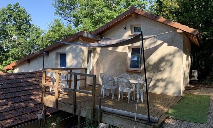 Cremieu House | Gîte Le petit "nice": Guest Rated 10/10 Near Crémieu