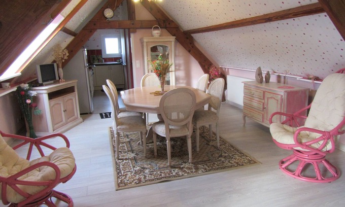 Douchy-les-Ayette Cottage | Highly Rated Gite Le Pigeonnier 62 with Kitchen Amenities