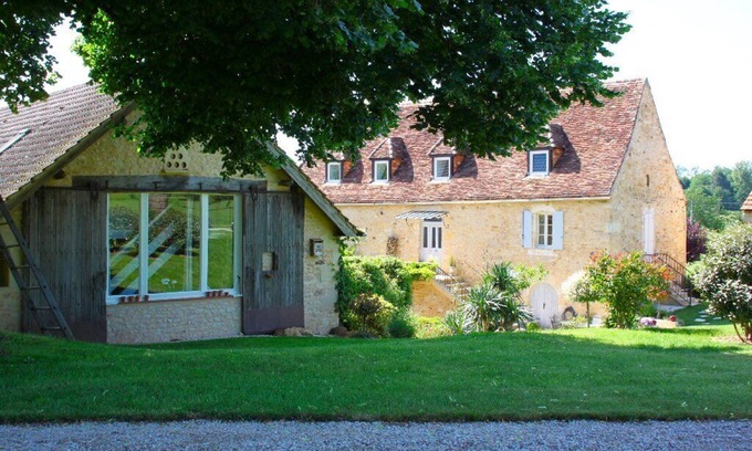 Rouffilhac Cottage | Relaxing Gite "Le Pigeonnier" with Pool in Quercy Périgord