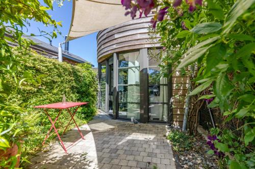 Cordemais House | Welcoming Gite Le Raflo: Family-Friendly with Pool Access