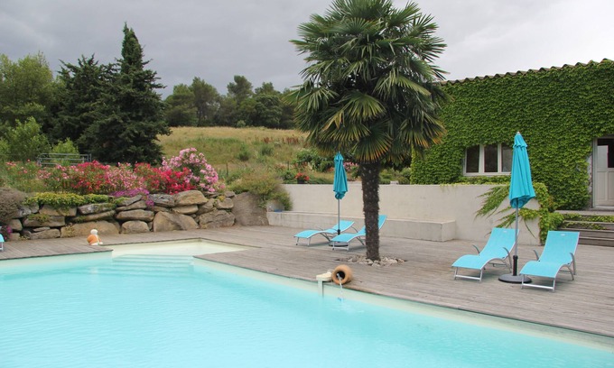Carcassonne Cottage | Relax at Gite le Relais de la Cavayere with Pool & Spa