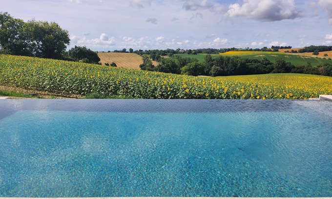 Maurens House | Scenic 'Gite Les Hauts D'En Perrin': Mountain Views & More