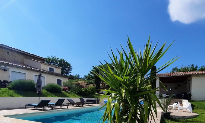 Mormoiron House | Gîte "Les Vignes": Heated Pool & Scenic Mt Ventoux Views