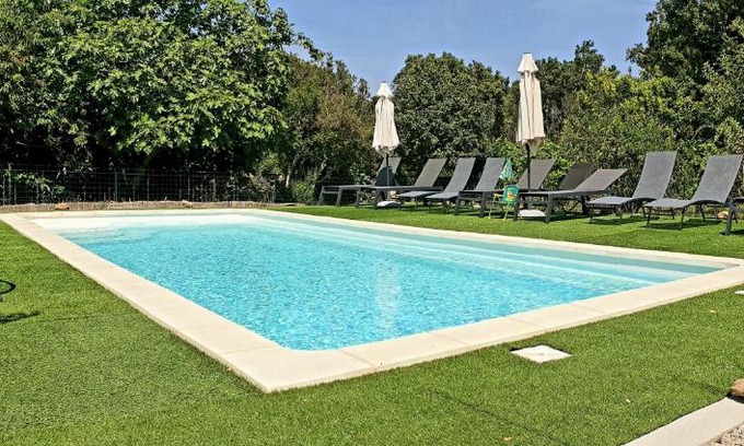 Pietracorbara Apartment | Gite Libecciu: Oceanfront Retreat with Pool & 9.1 Rating