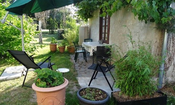 Ligny-le-Ribault Cottage | Cozy Gite Ligny-le-Ribault: Ideal Studio for Two