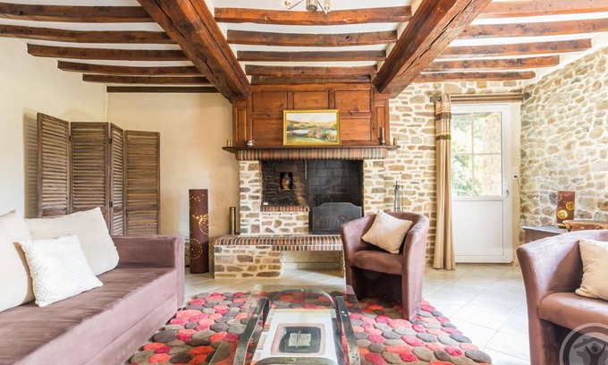 Marchesieux Cottage | Inviting Gite Marchésieux: Ideal for Families and Pets