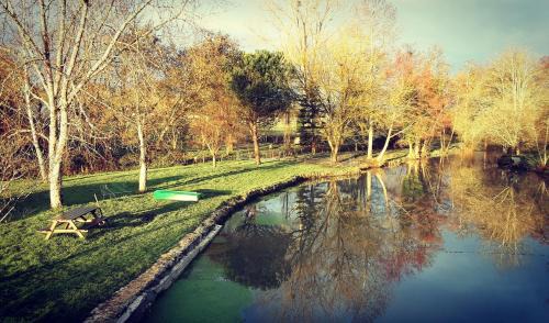 Barbaste House | Family-Friendly Gite Moulin de Lausseignan with Kitchen