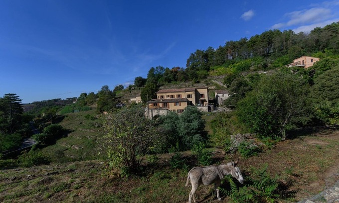 Largentiere Apartment | Cozy Gite Nour: One Bedroom Apartment with Spa Amenities
