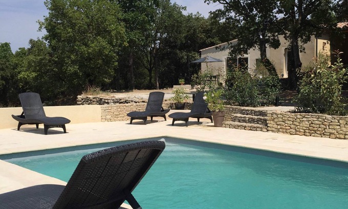 Venasque Cottage | Gite of Charm: Premier Stay with Pool in Venasque
