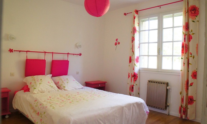Tour-de-Faure Cottage | Escape to Gîte Pech Lapopie Near Saint Cirq Lapopie