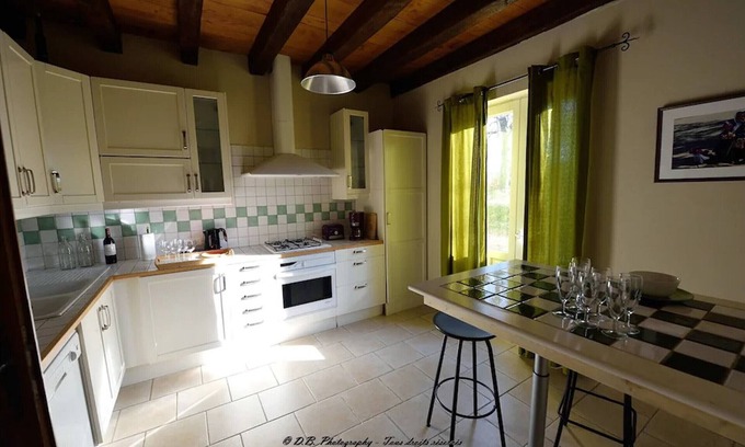 Prats-de-Carlux Cottage | Gite Prats-de-Carlux, 4 bedrooms, 10 persons
