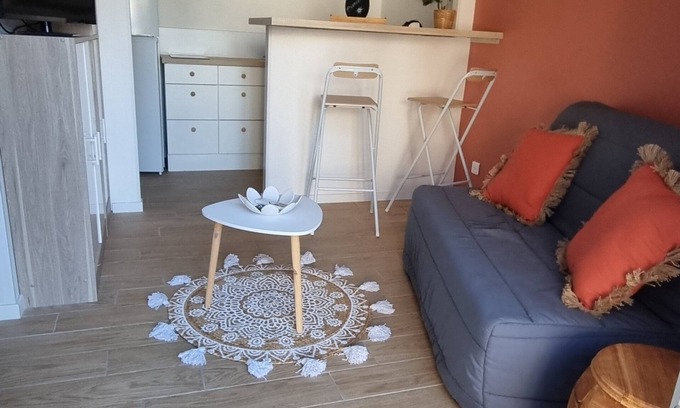 Merignac House | Convenient Gite Near Mérignac Airport for Families